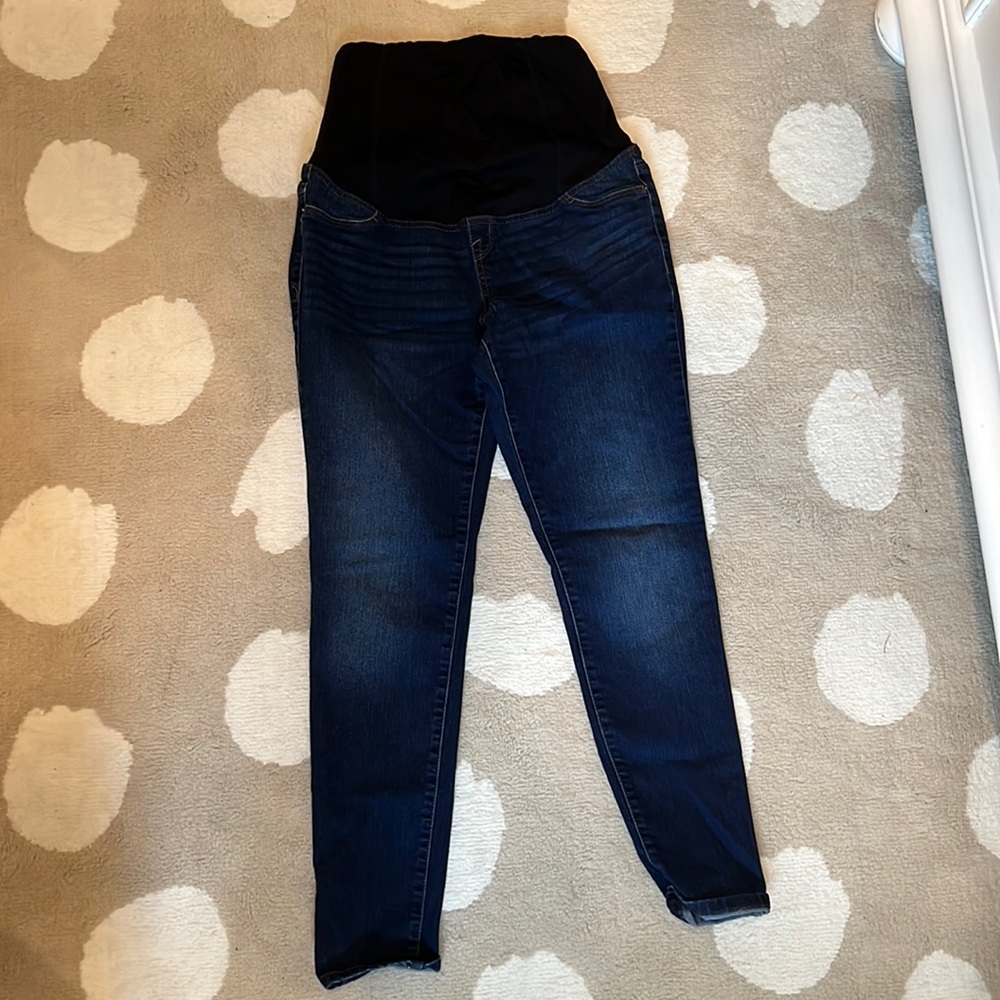 Isabel Maternity skinny jeans. Full panel.